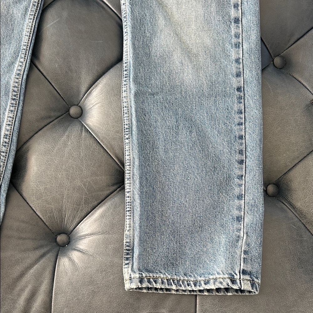 Levi’s Vintage looking 505 Jeans 30X30  A+++ distressed for a 2019 Jean - Picture 8 of 12